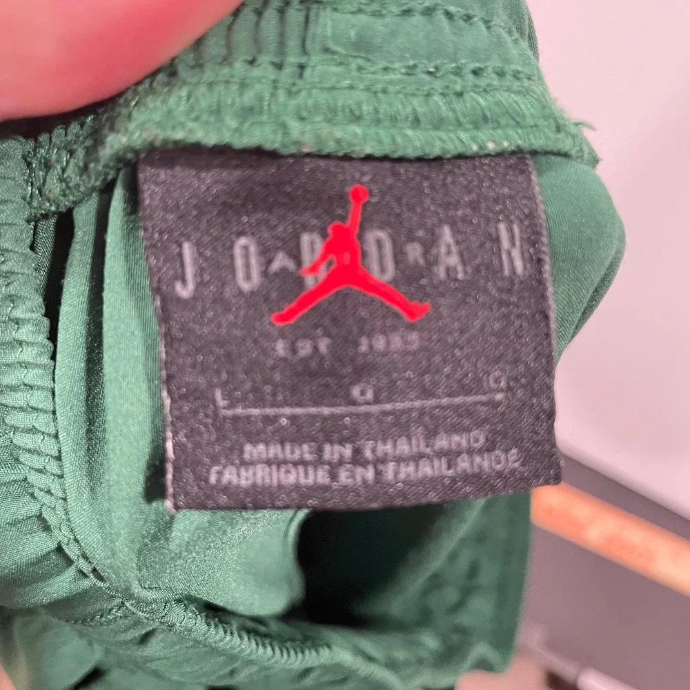 Jordan Mens Dri-FIT Athletic Shorts Green Jumpman Varsity B DQ7902-315 Size L